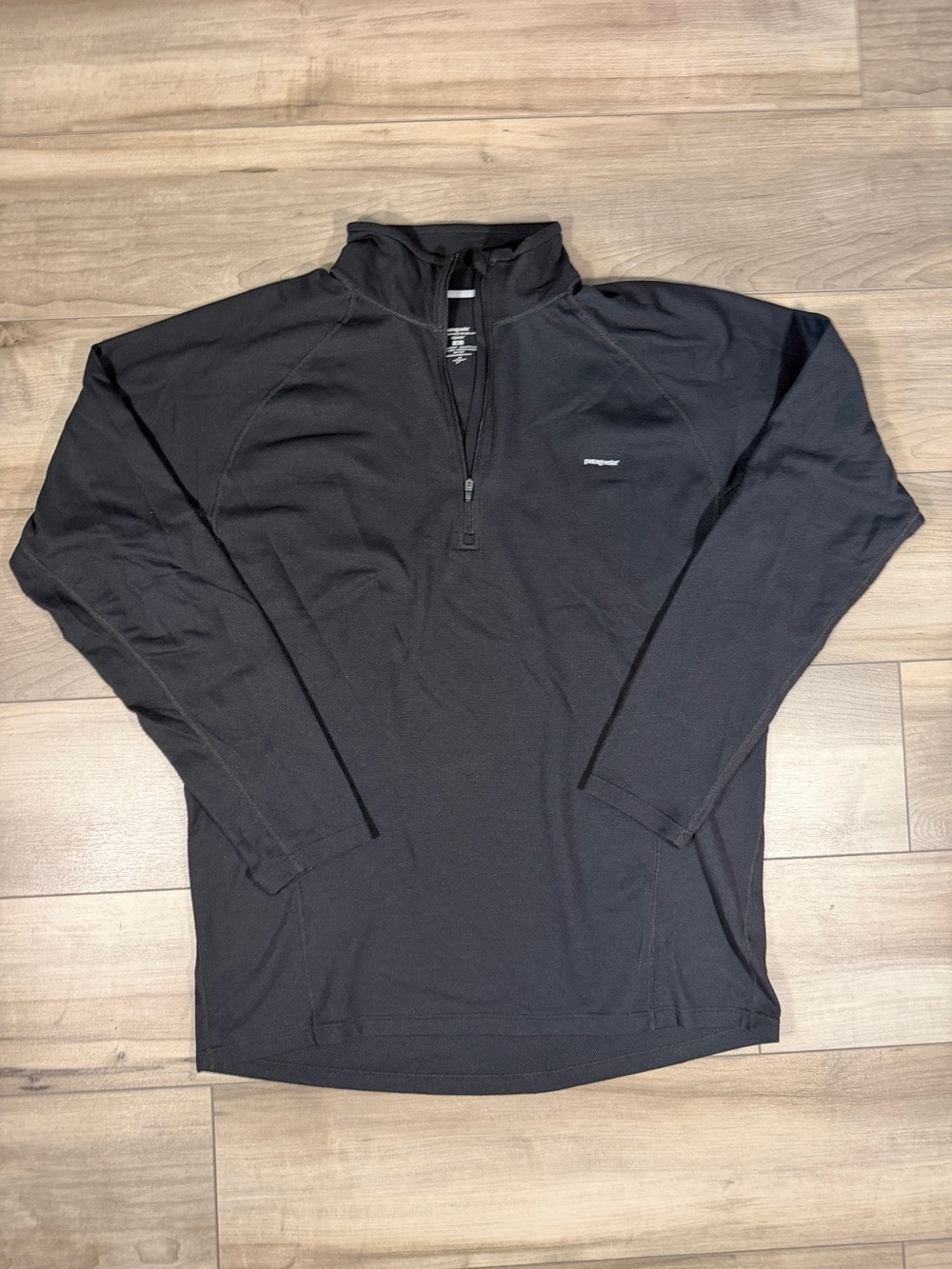 Patagonia Men’s XL Capilene Performance Baselayer Black 1/4 Zip Pullover